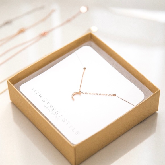 SoldOut11thStreet - Picture 2 of 8